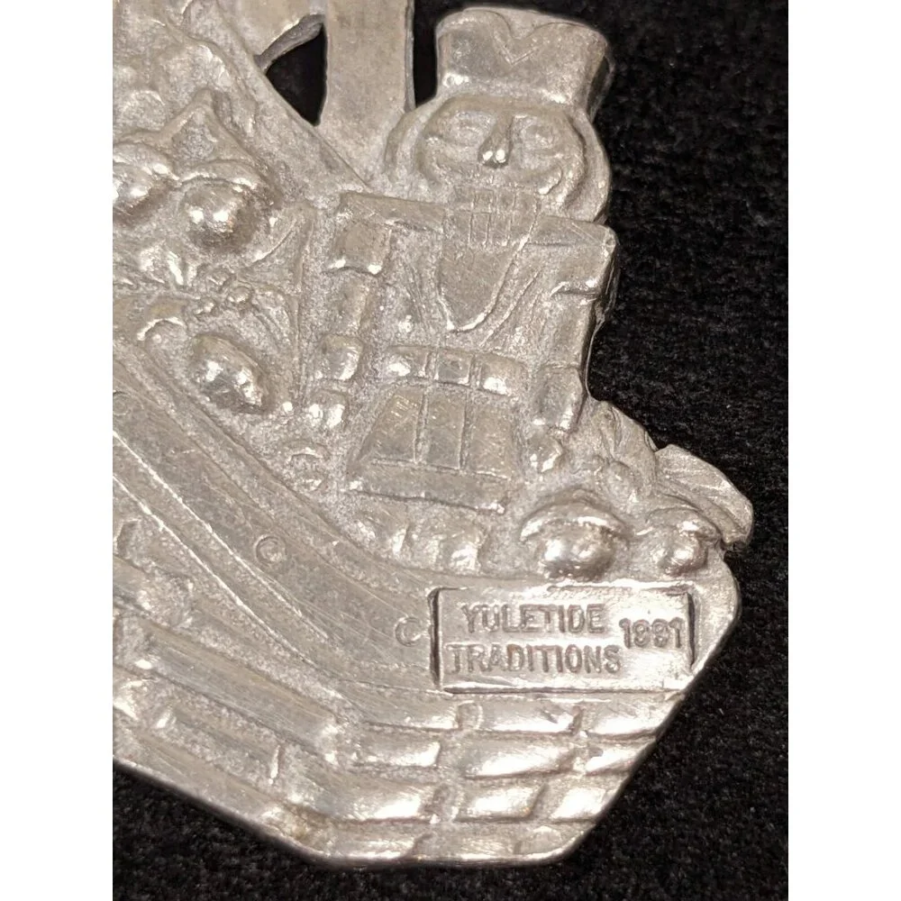 Vintage Longaberger Yuletide Traditions Christmas‎ Basket Nutracker Ornament